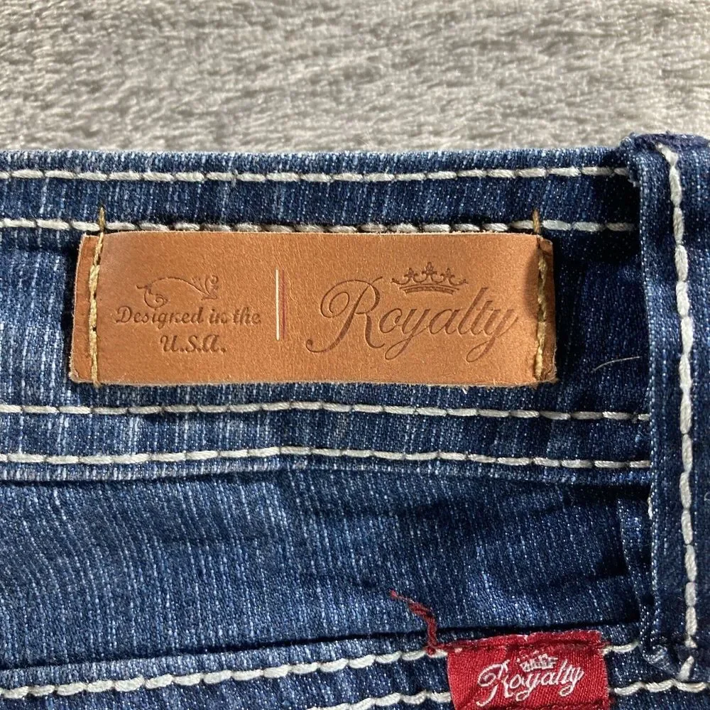 Royalty Jean Shorts‎ Women's Size 8 Dark Wash Cuffed Stretch Large Stitch - Picture 9 of 15